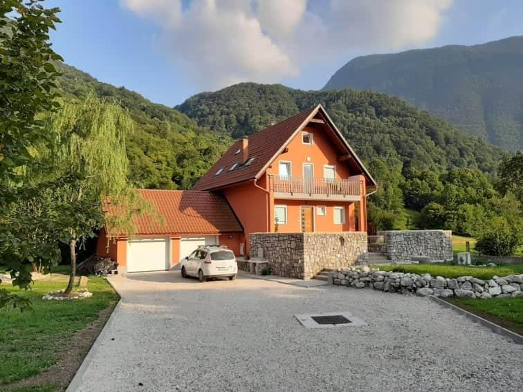 Pocitniska Hisa Nad Soco Villa โบเว็ก ภายนอก รูปภาพ